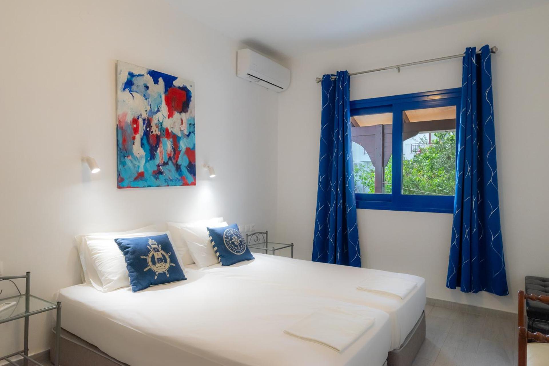 Stratos By Mroom Apartments Makrýgialos Esterno foto