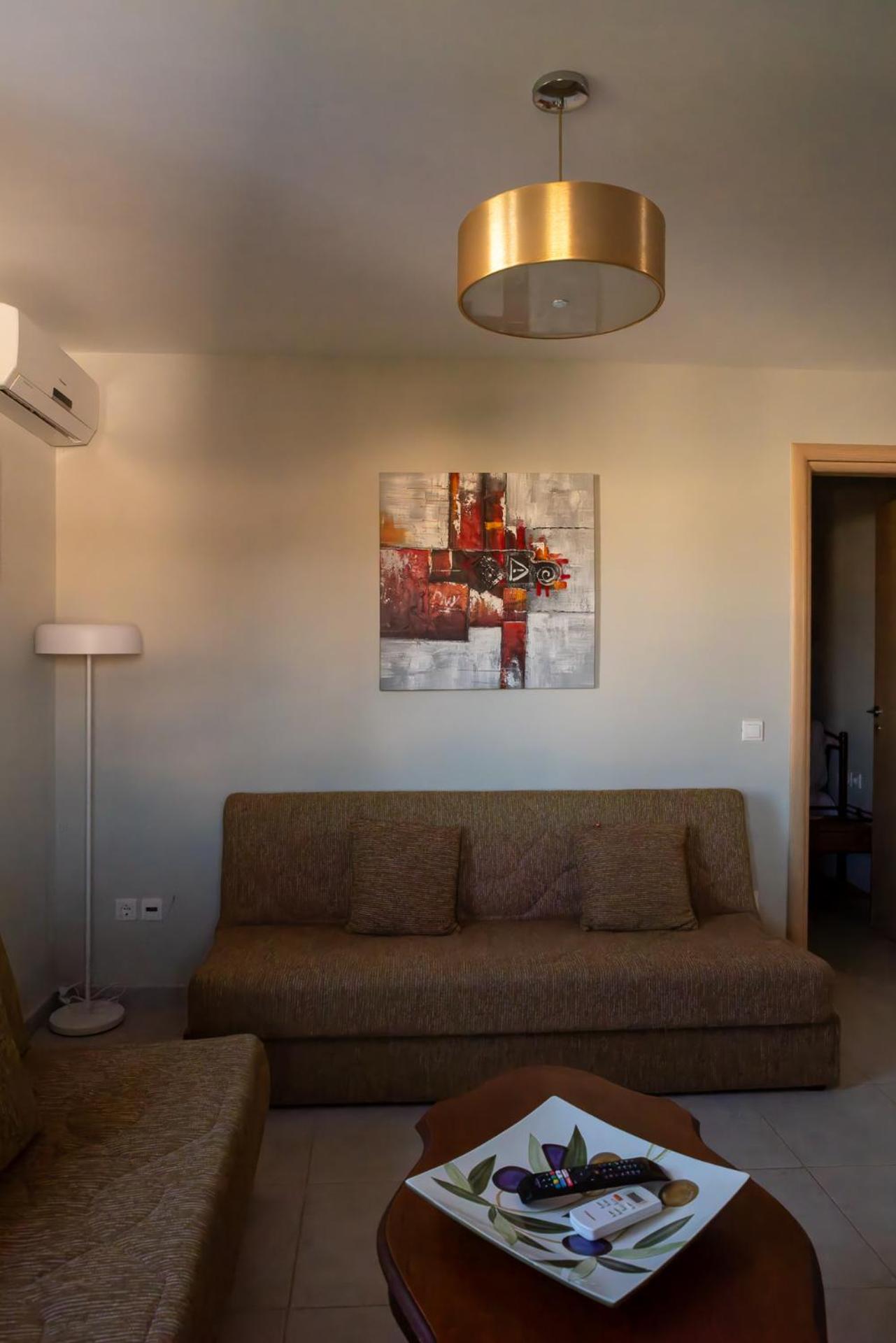 Stratos By Mroom Apartments Makrýgialos Esterno foto