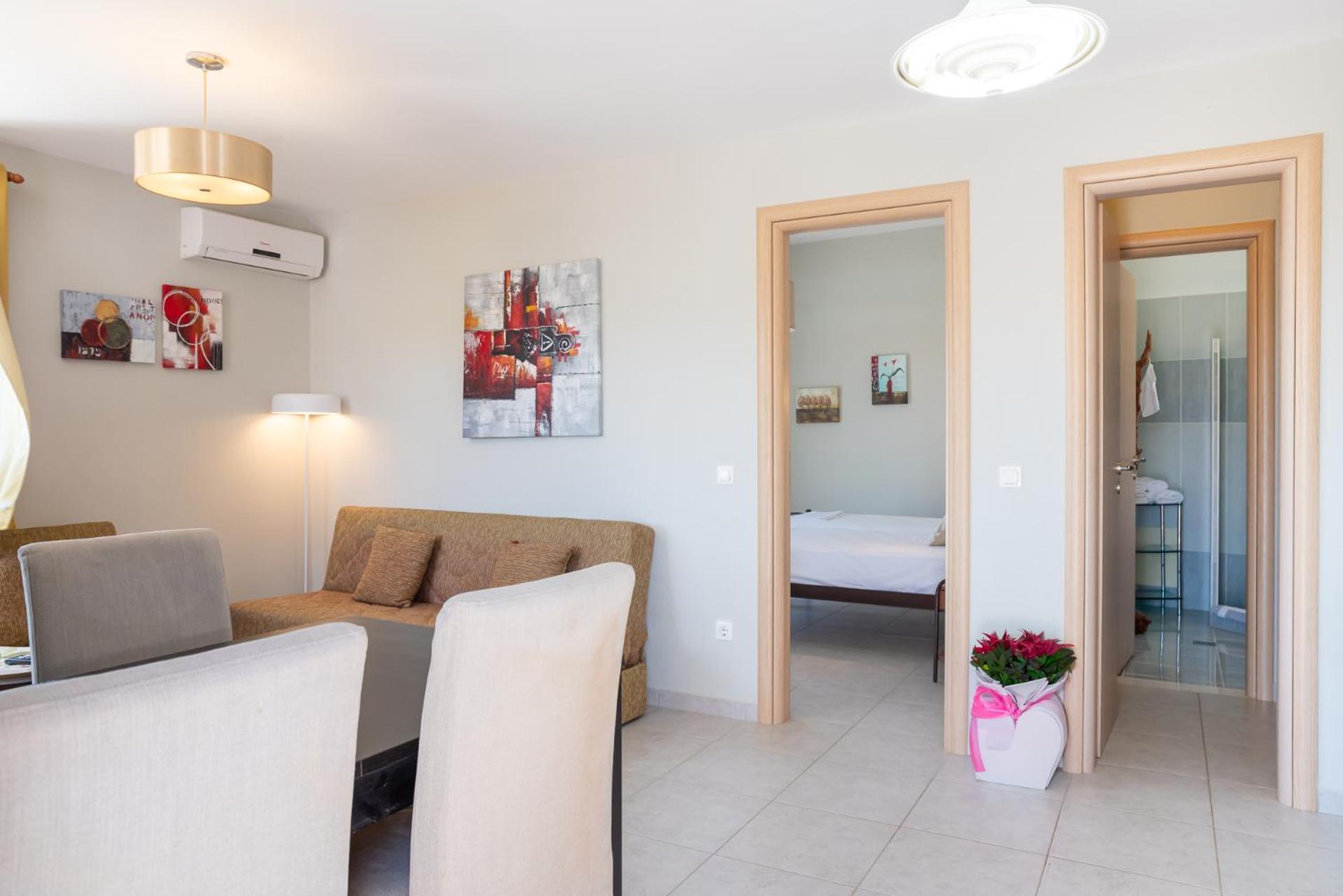 Stratos By Mroom Apartments Makrýgialos Esterno foto