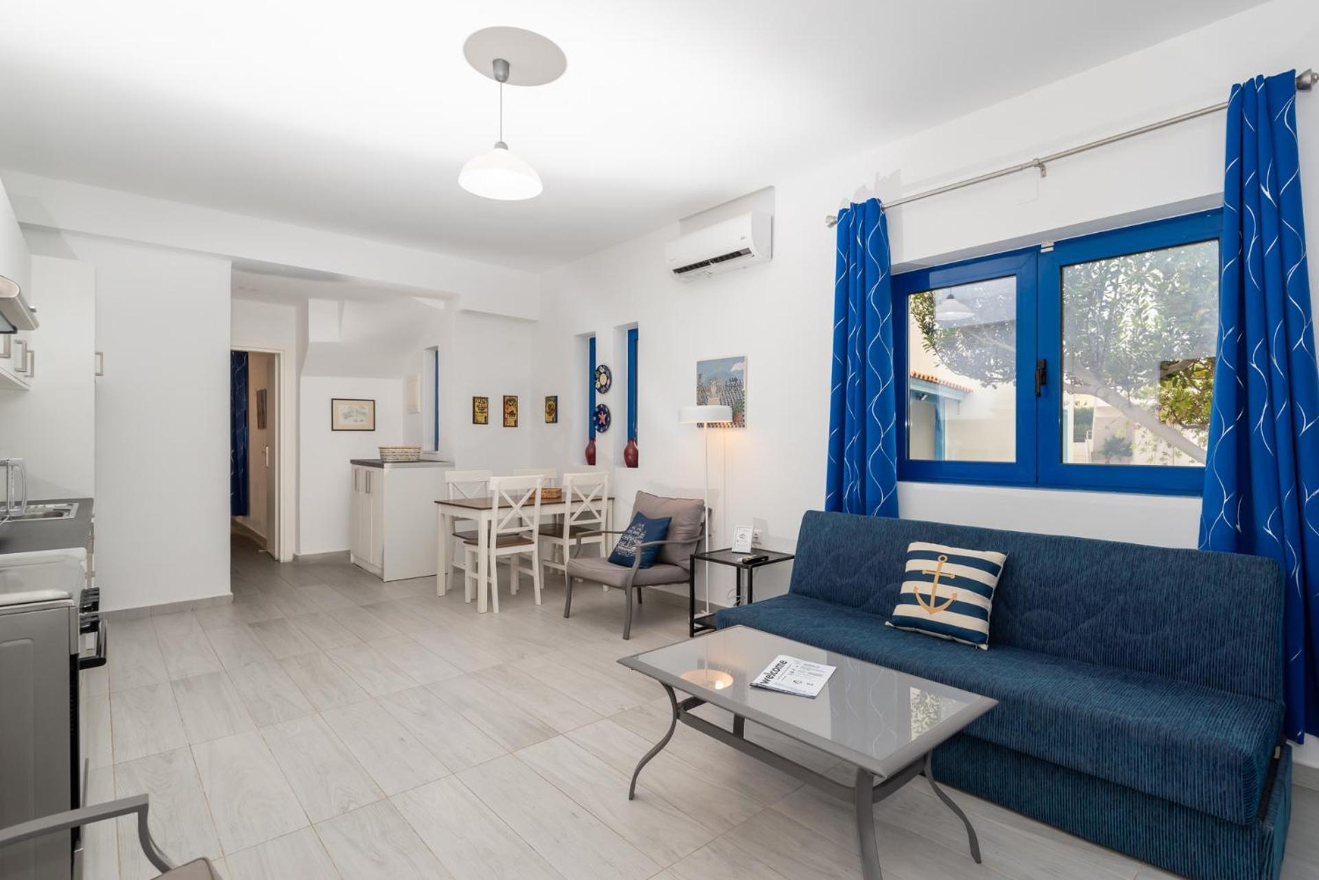 Stratos By Mroom Apartments Makrýgialos Esterno foto